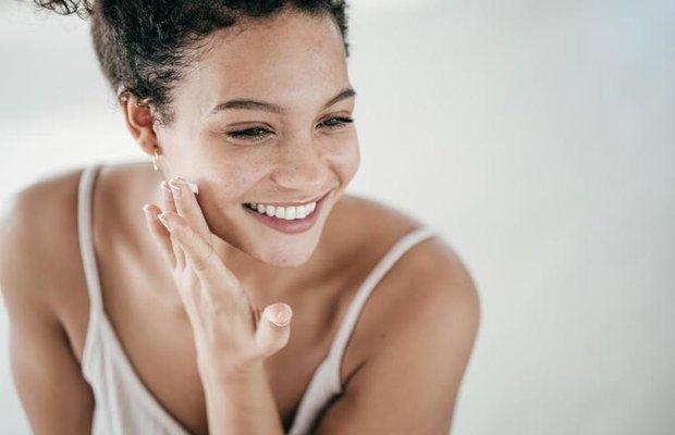 Yaz mevsiminde cilde iyi bakmak için ipuçları