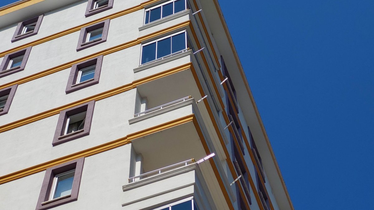 7.kattan düşen 1.5 yaşındaki bebek öldü