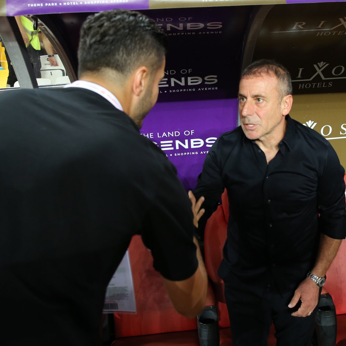 Abdullah Avcı, Süper Lig'de Nuri Şahin'in bileğini bükemiyor