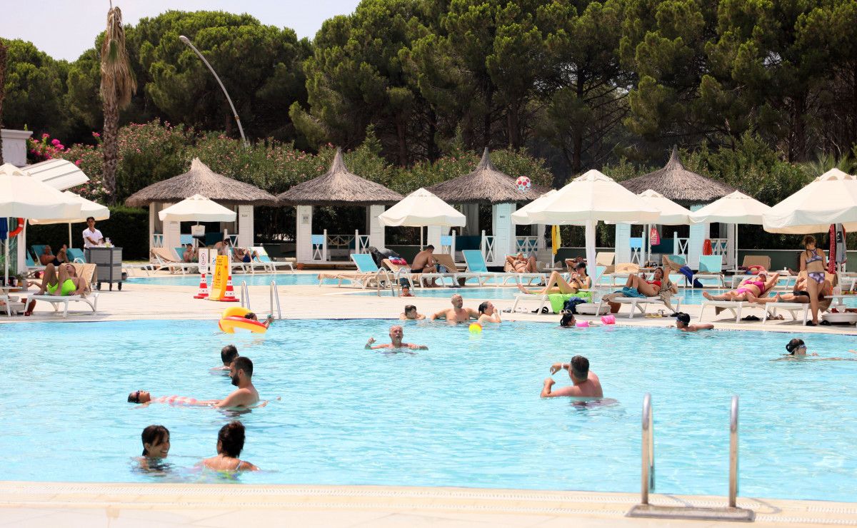 Antalyalı turizmciler 15 bin TL'yi bulan maaşla çalışacak eleman bulunamıyor