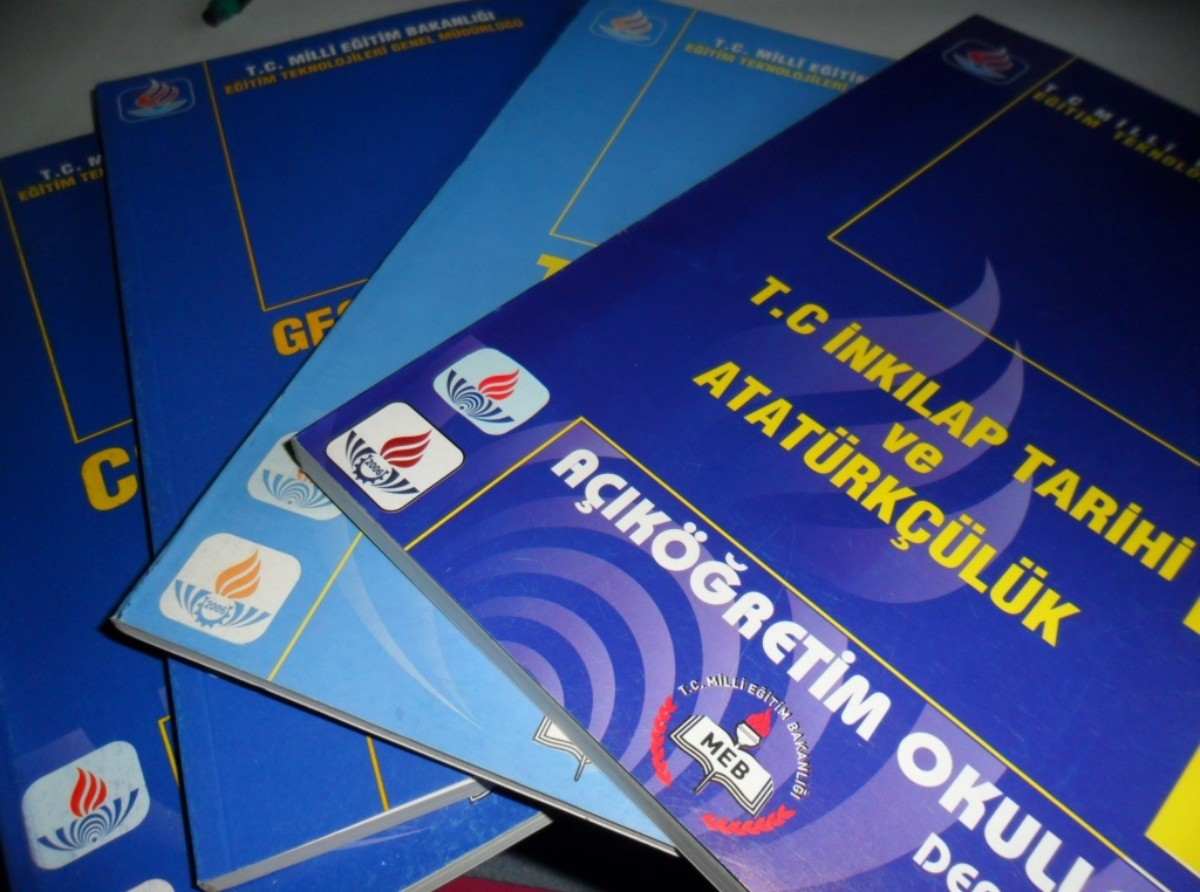 AÖL ders kitapları nereden ve nasıl alınır?