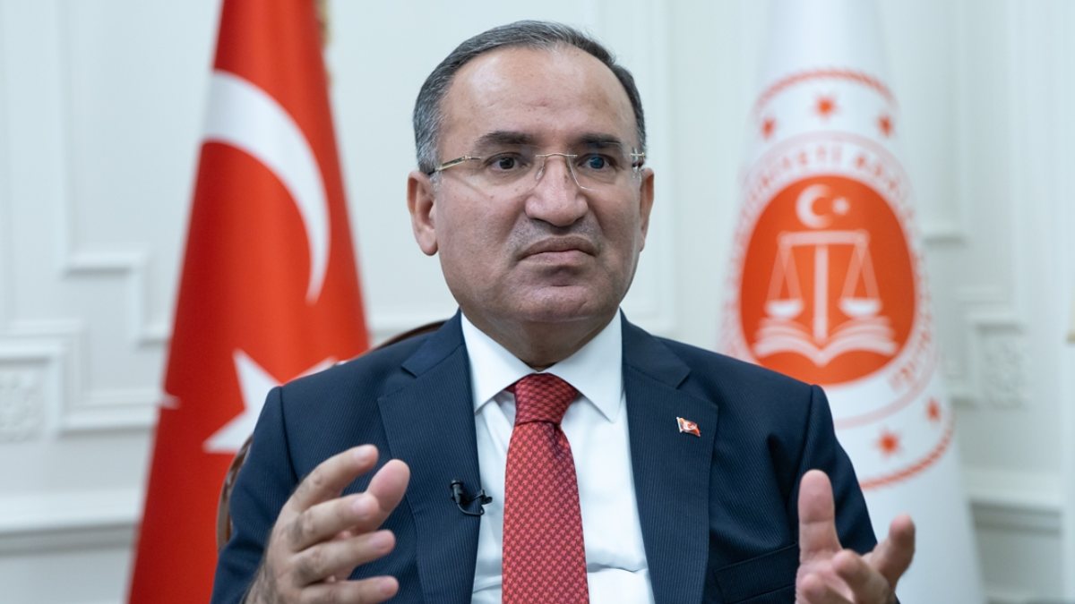 Bakan Bozdağ: CHP, İHL&#039;liler ile böyle mi helalleşecek