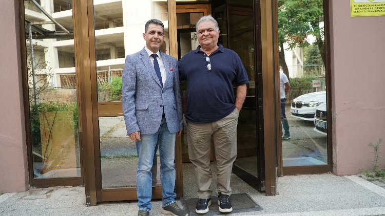 Başkan Ahmet Özal Aquila'nın kokpitinde