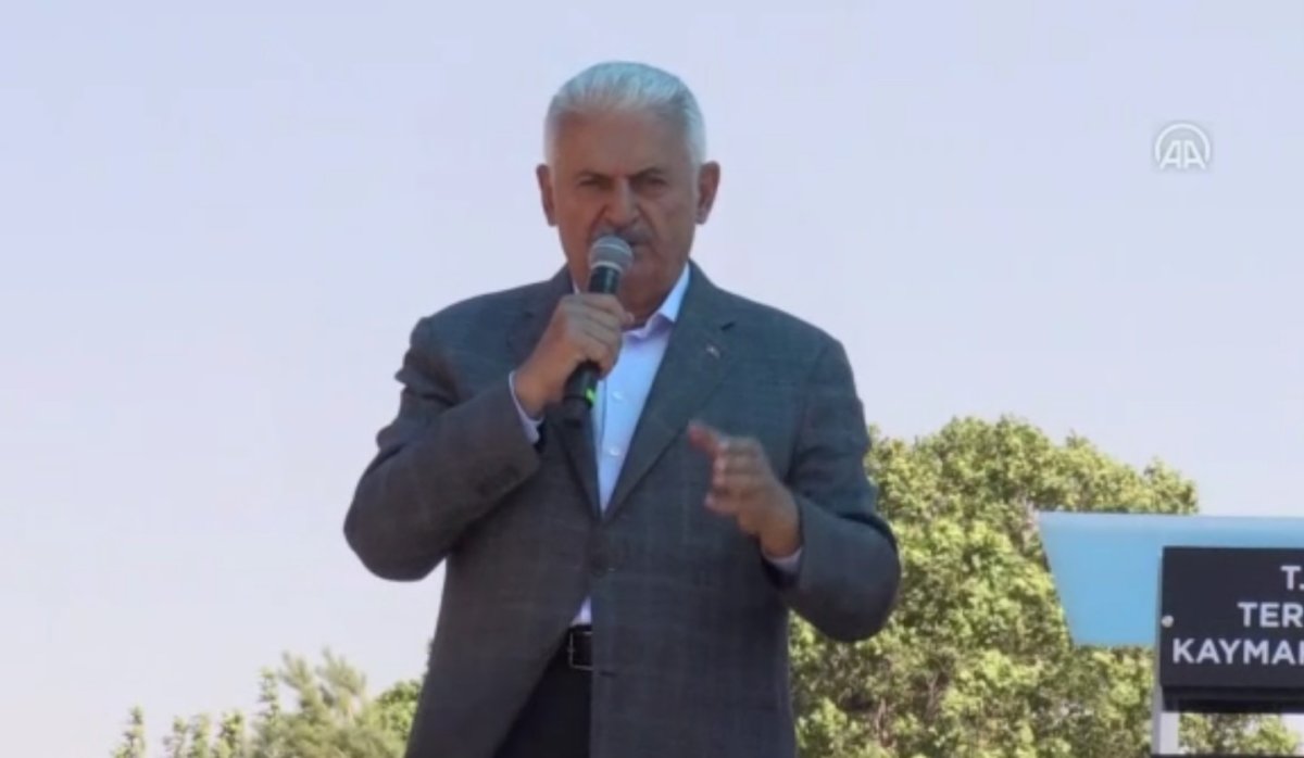 Binali Yıldırım: Türkiye zor günlerden geçiyor