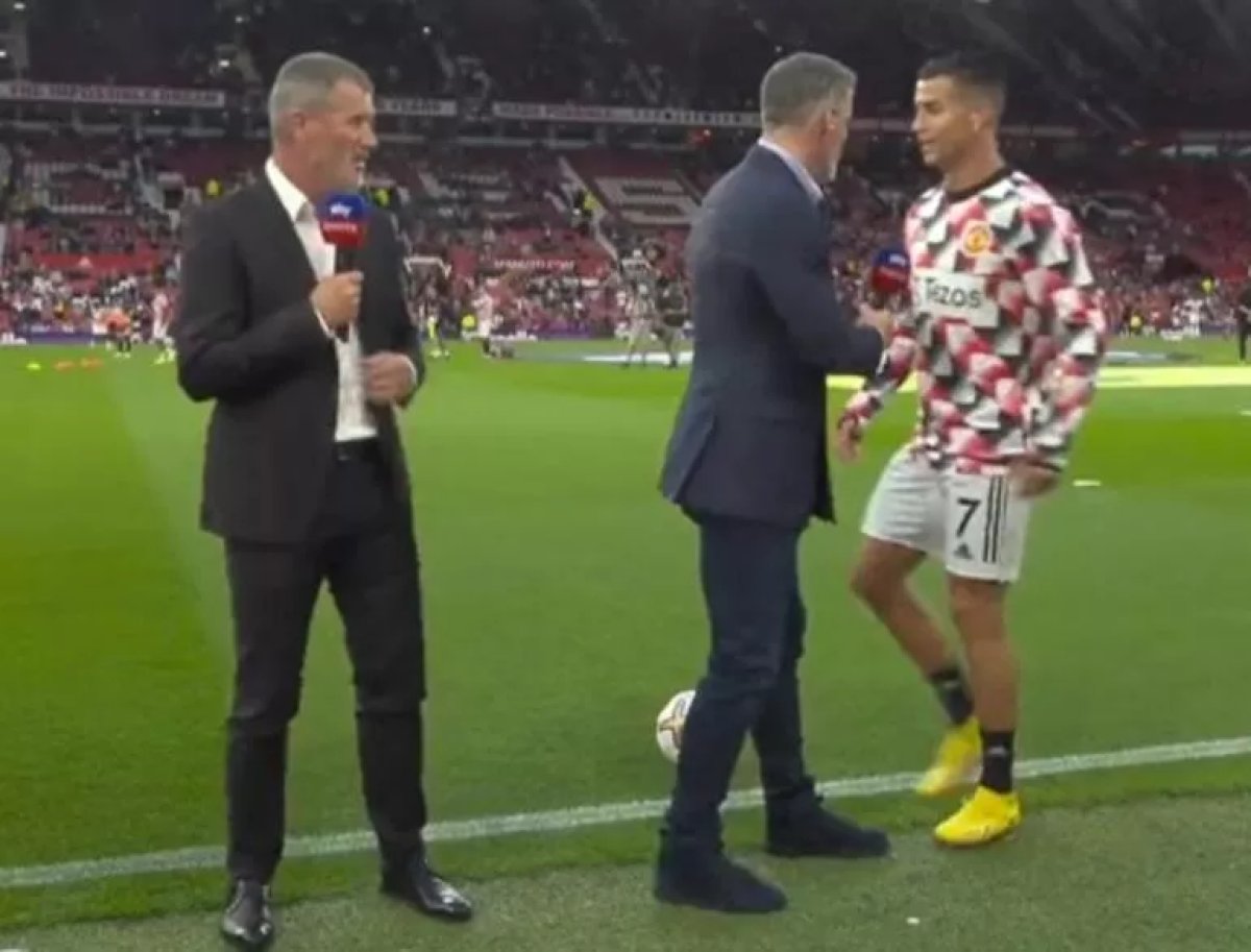 Cristiano Ronaldo'dan Jamie Carragher'a canlı yayında tepki