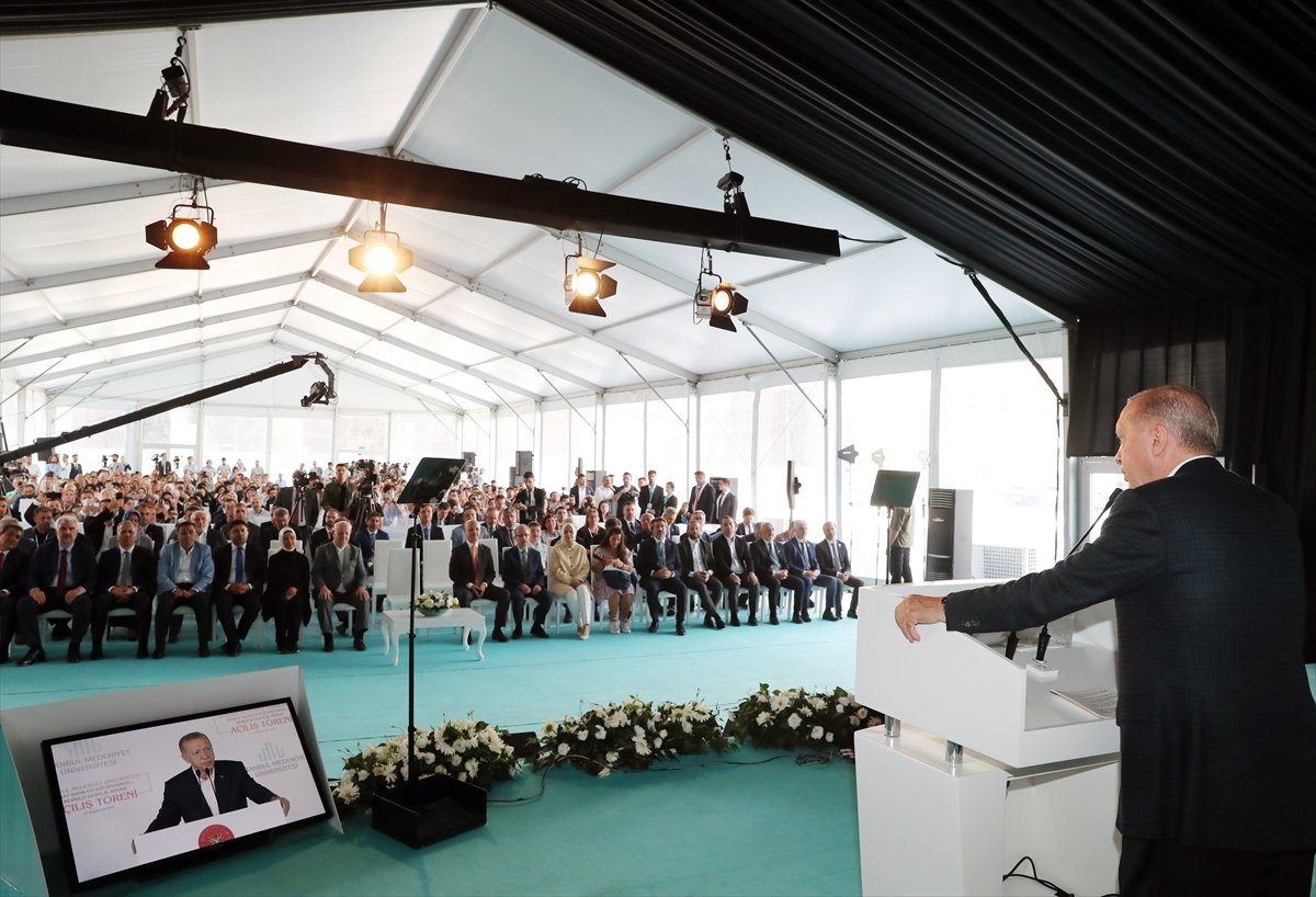 Cumhurbaşkanı Erdoğan: Kitap sayımızı 100 milyona çıkaracağız