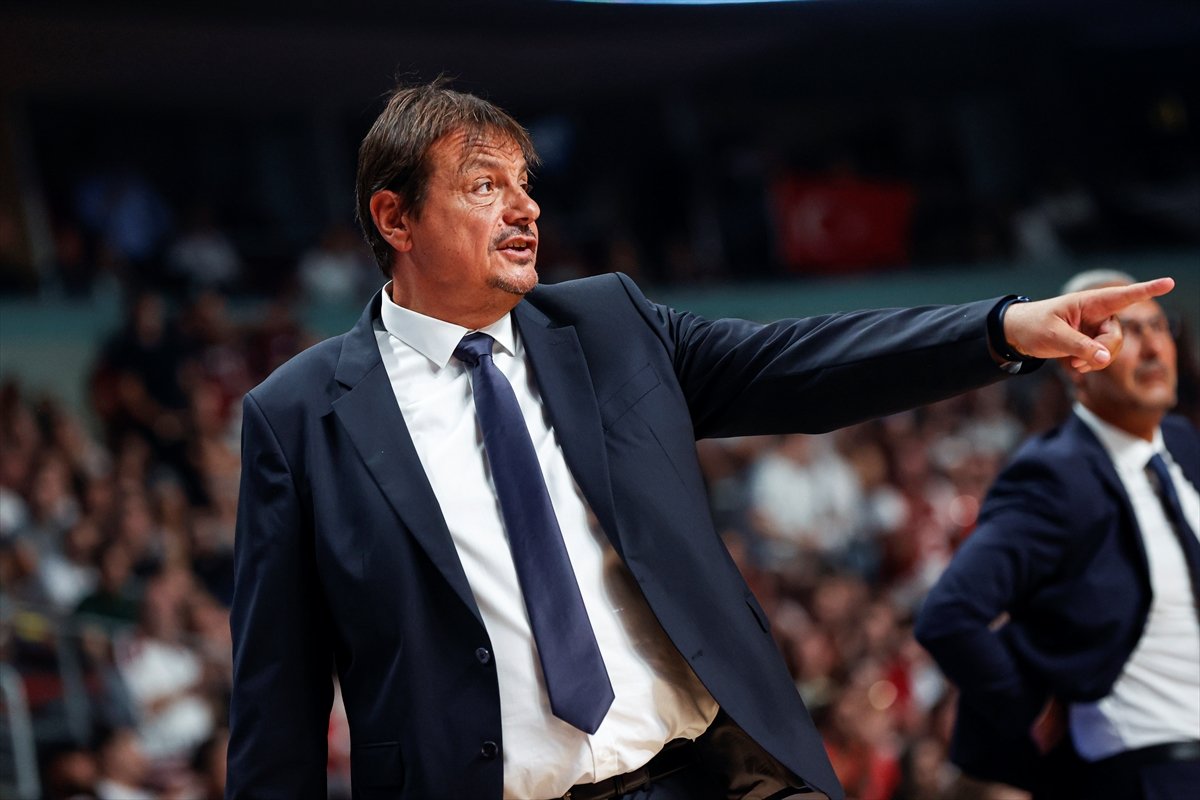 Ergin Ataman: Avrupa Şampiyonası'na madalya için geldik