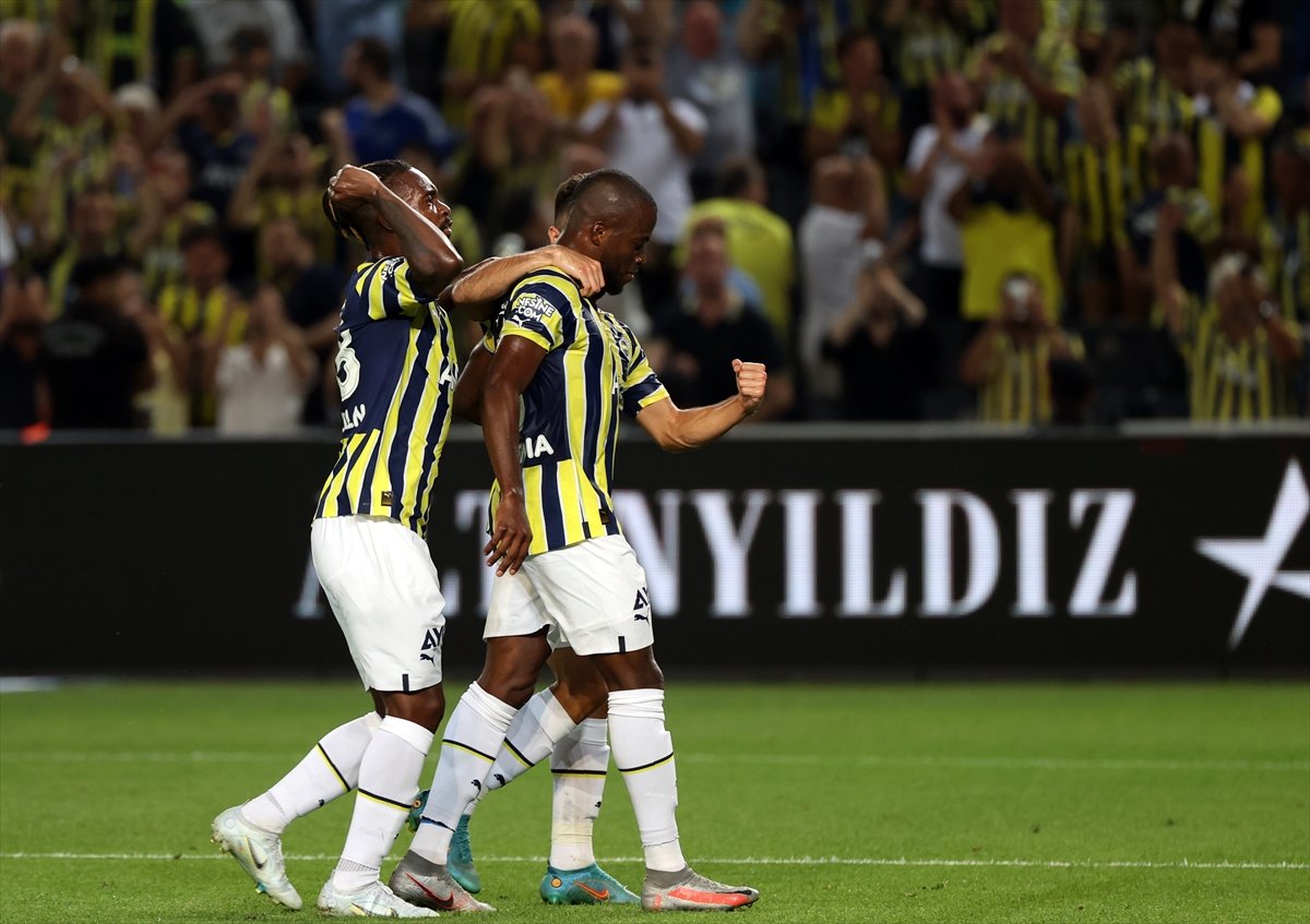 Fenerbahçe, Ümraniyespor'la berabere kaldı