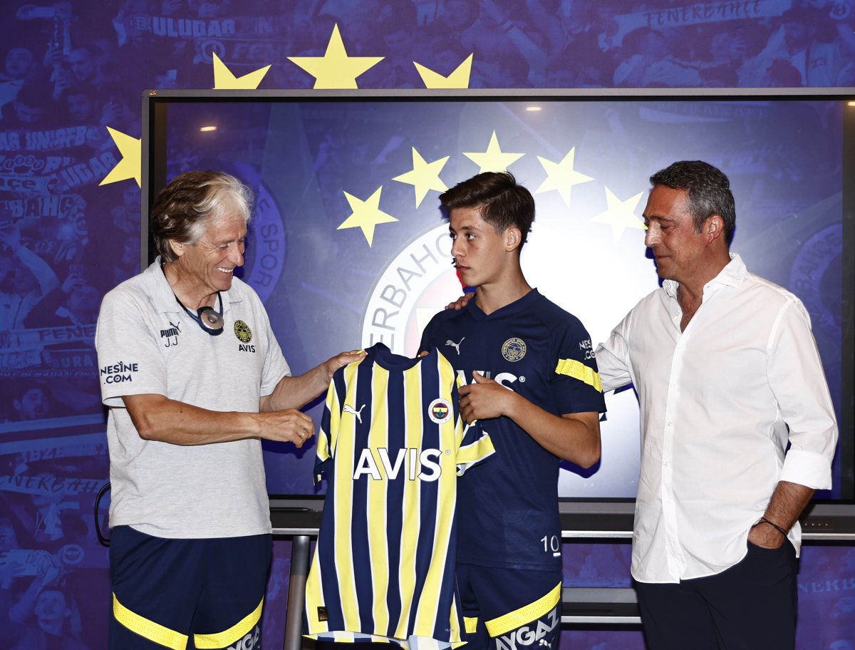 Fenerbahçe'nin yeni 10 numarası Arda Güler