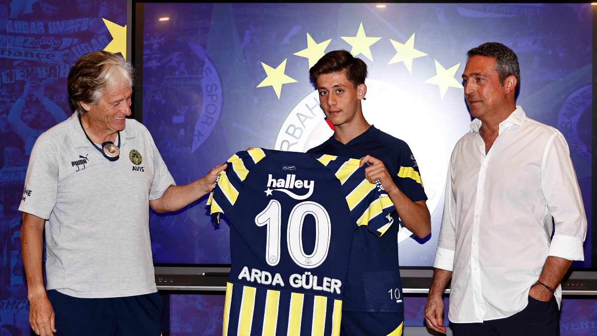 Fenerbahçe&#039;nin yeni 10 numarası Arda Güler