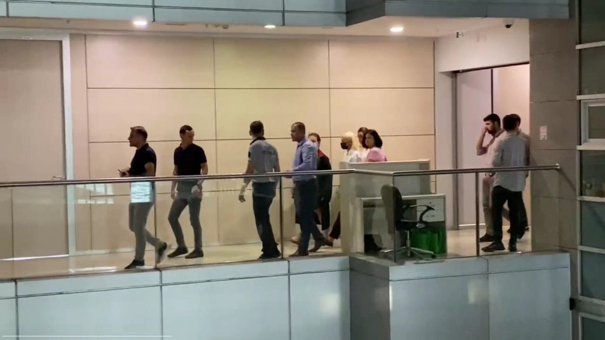 Gülşen'e bir destek de Gazeteci Nagehan Alçı'dan geldi