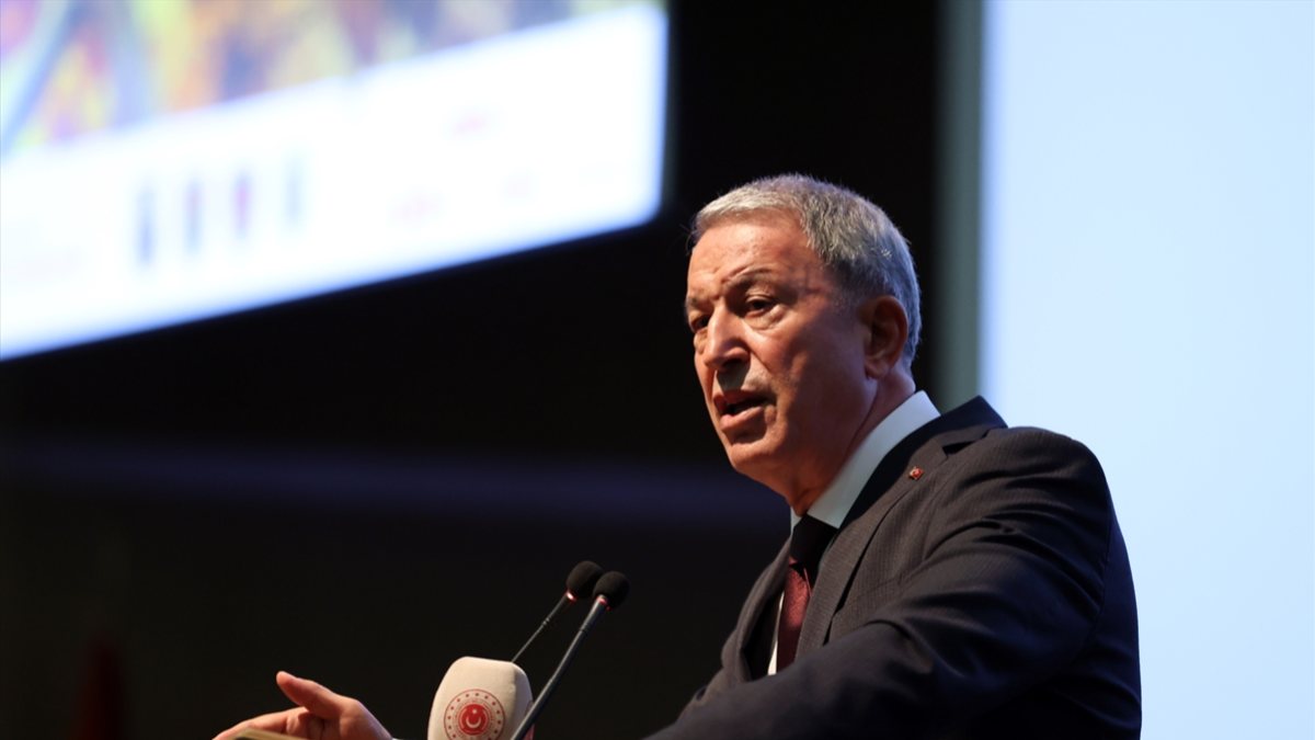 Hulusi Akar'dan Yunan yönetimine: Bu kadar pervasızlık kabul edilemez