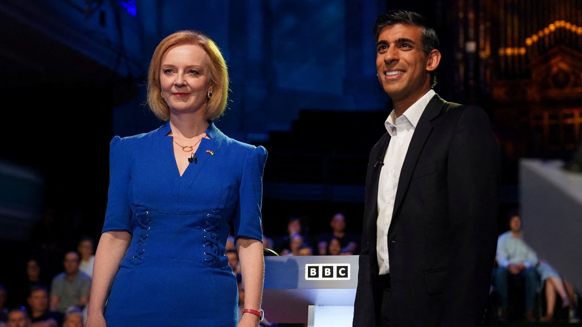 İngiltere'de Muhafazakar Parti için liderlik yarışında Liz Truss önde