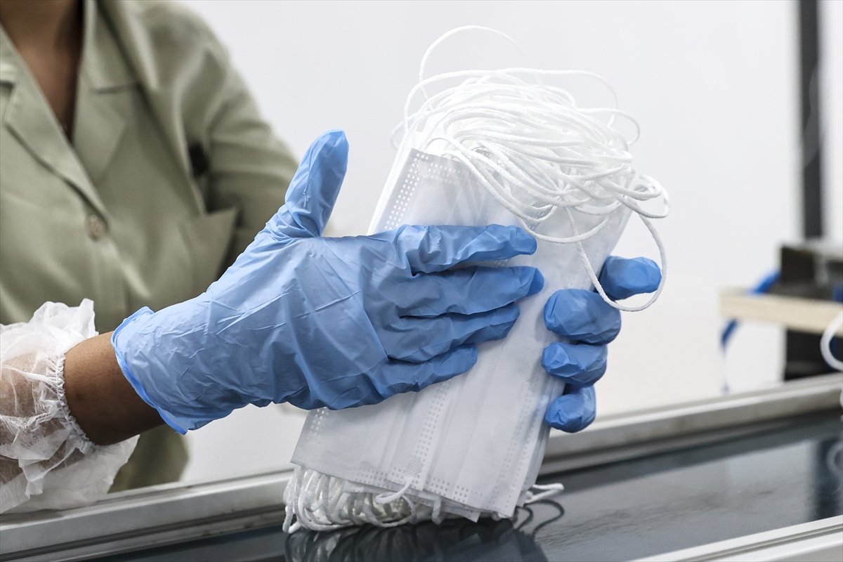 Kamuflajlı askeri elbiselerde Sıfır Atık dönemi