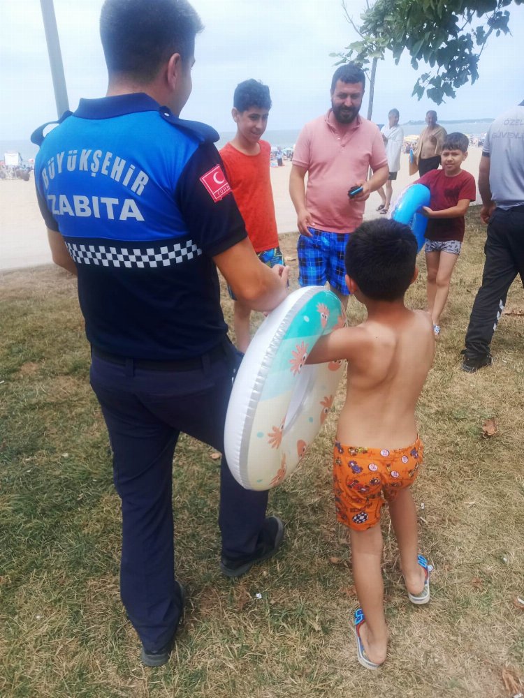 Kocaeli Zabıtası kaybolan çocukları ailelerine ulaştırdı