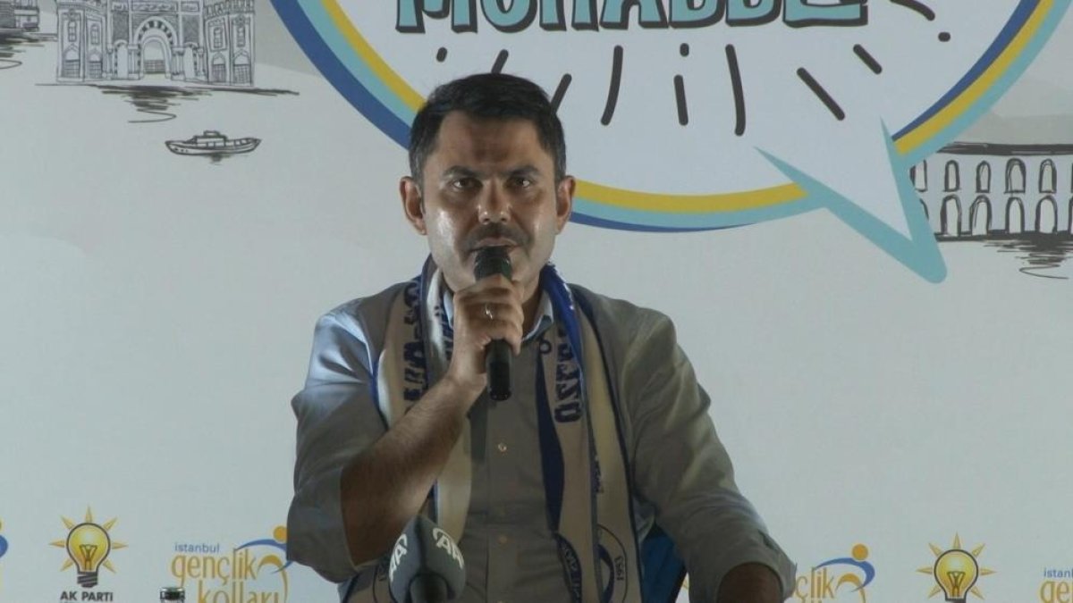 Murat Kurum, Zeytinburnu Millet Bahçesi'nde gençler ile bir araya geldi