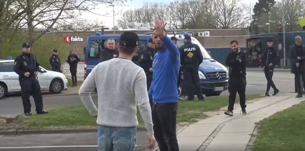 Pakistanlı göçmenlerle Danimarkalılar arasında tartışma yaşandı