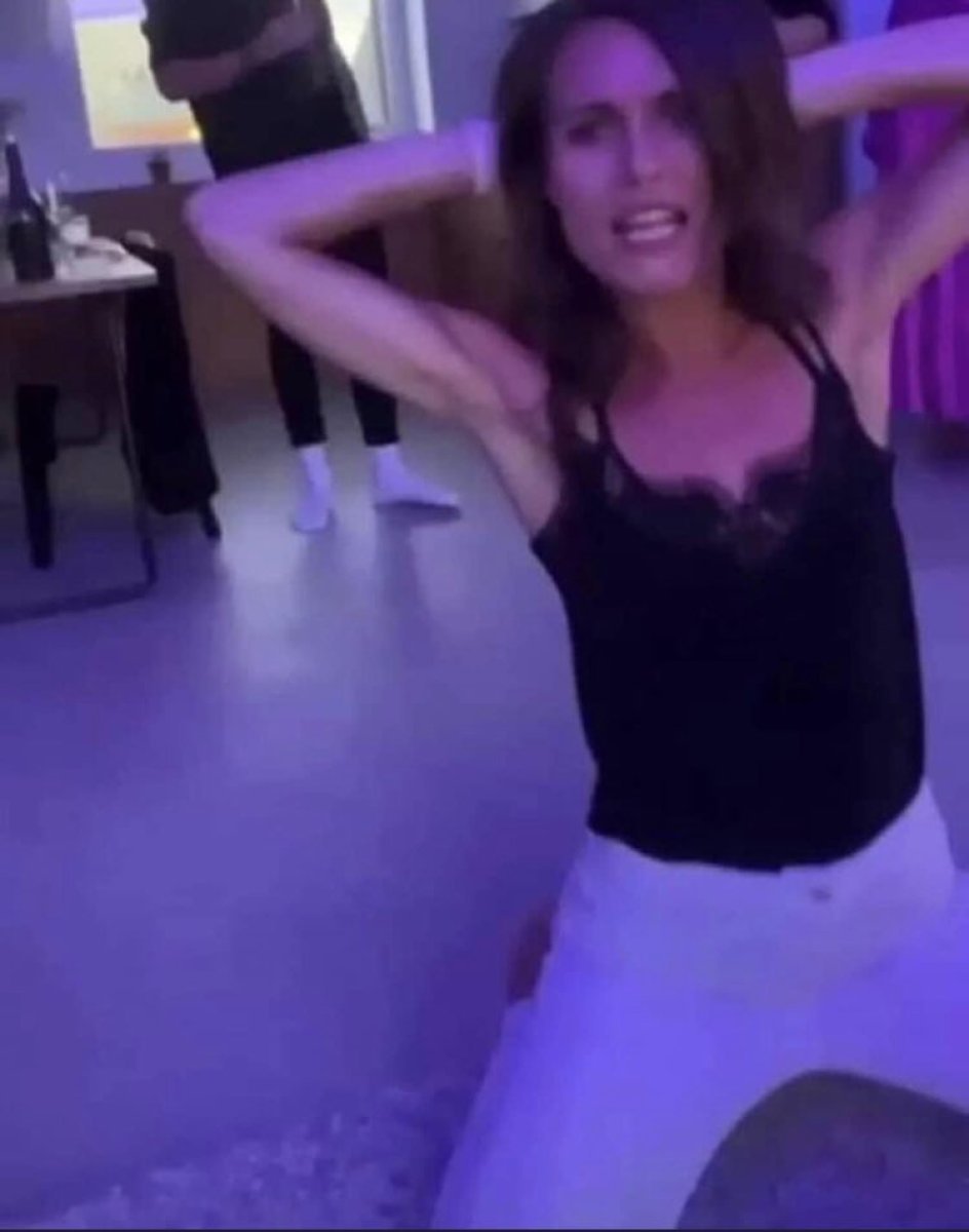 Sanna Marin'in görüntüleri, Finlandiya'yı ikiye böldü