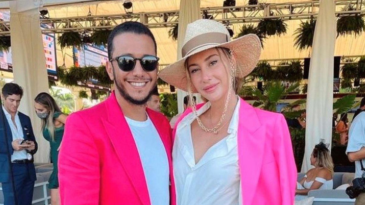 Şeyma Subaşı 20 milyon dolarlık teknede çok şanslıyım diyerek  paylaşım yaptı