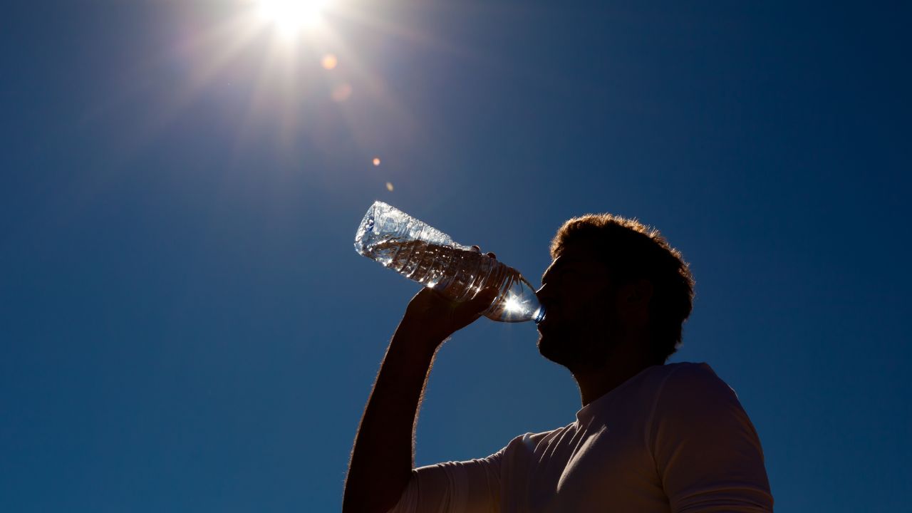 Sıcak yaz günlerinde su tüketimine dikkat