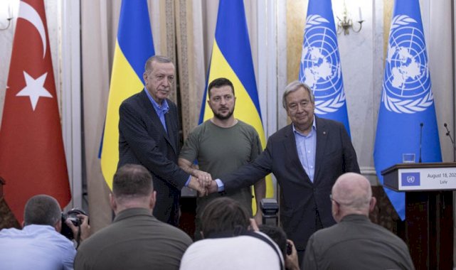 Fransız siyasetçi Cumhurbaşkanı Erdoğan ile Macron'un performansını kıyasladı