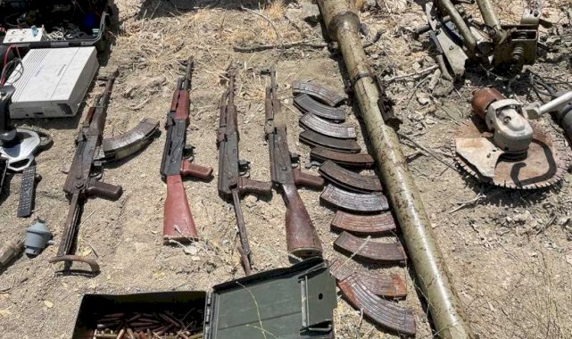 Pençe-Kilit bölgesinde PKK’ya ait silah ve mühimmat ele geçirildi