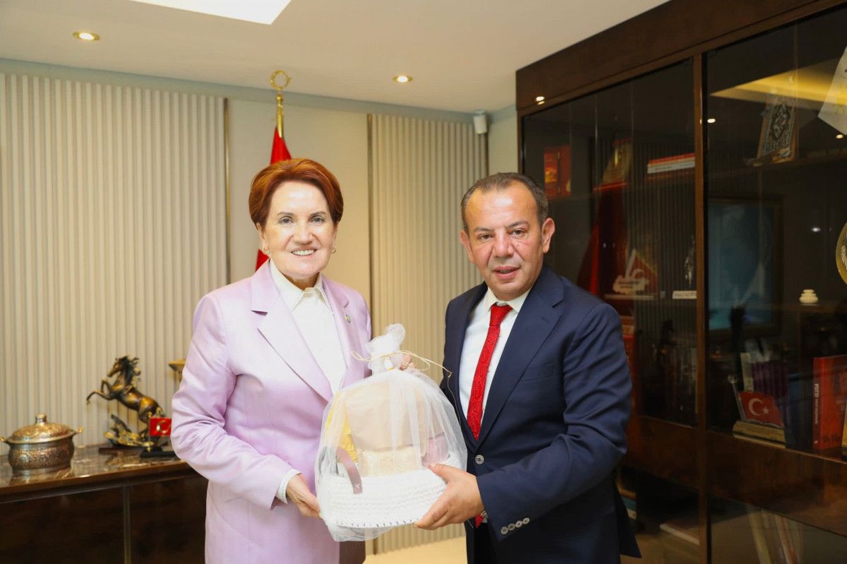 Tanju Özcan, Meral Akşener’i ziyaret etti