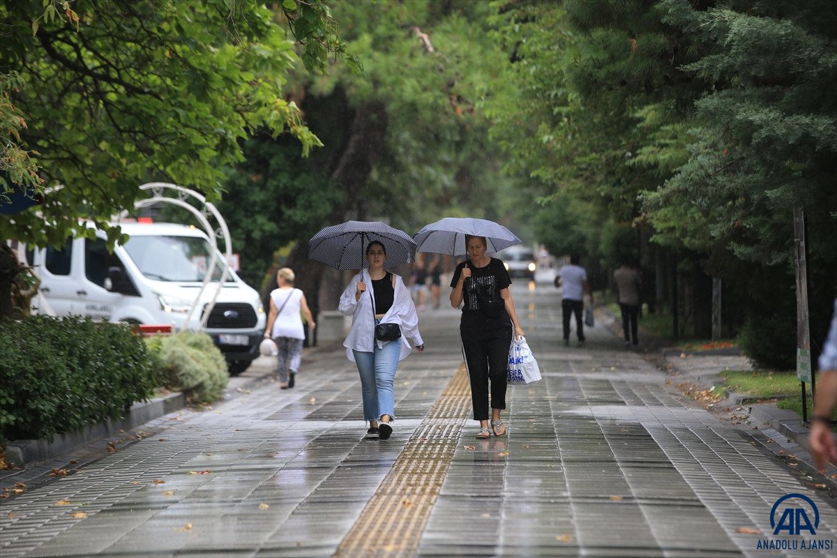 Trakya'da sağanak yağışı etkili oldu