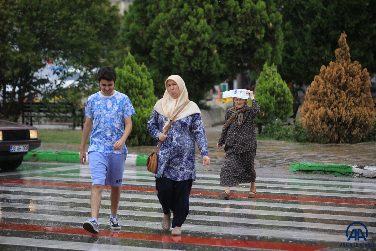 Trakya'da sağanak yağışı etkili oldu