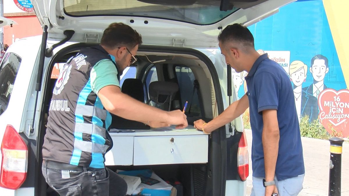 Turist yolcudan fazla para alan taksici yakalandı