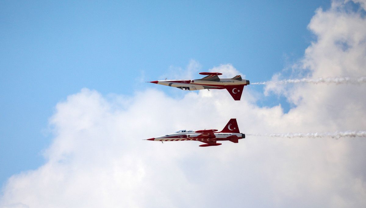 Türk Yıldızları'ndan Büyük Taarruz uçuşu