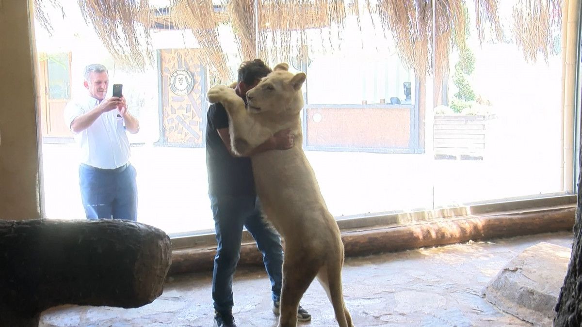 Tuzla'da aslandan kendisine 45 gün bakan kişiye vefa