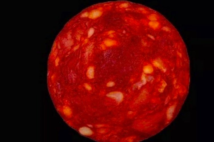 &#039;Uzay&#039; görüntüsü yerine &#039;sucuk&#039; paylaşan fransız fizikçi Özür diledi