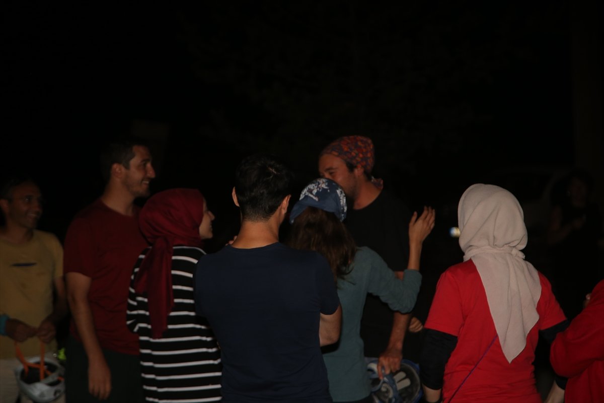 Valla Kanyonu'nda mahsur kalan 11 kişi kurtarıldı