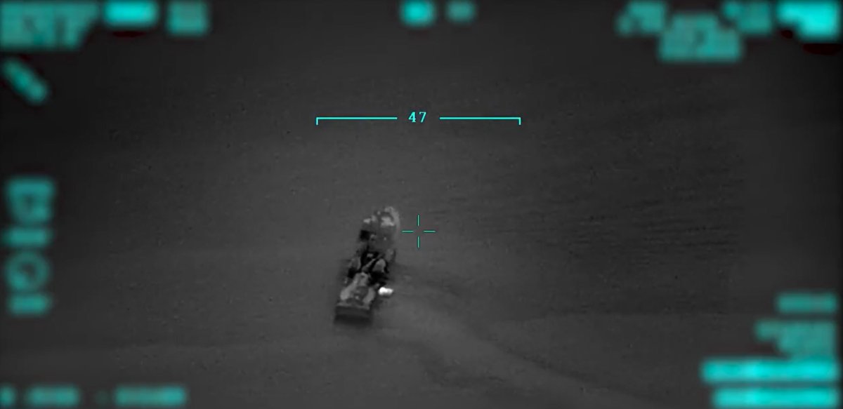 Yunanistan'ın ittiği göçmenleri İHA tespit etti