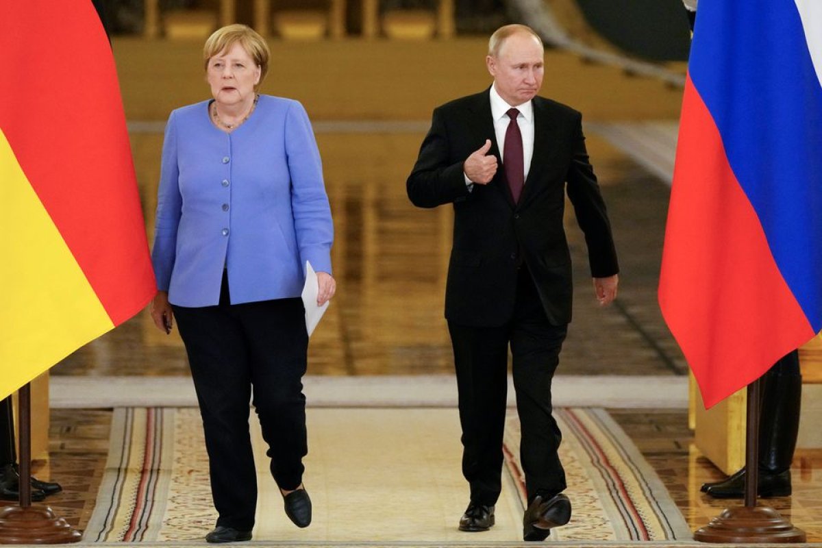 Almanya'nın eski Başbakanı Angela Merkel: Putin'i ciddiye alın