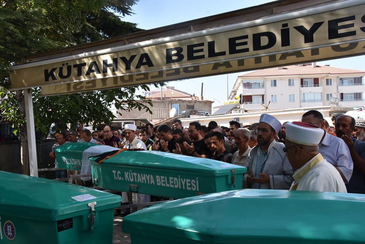 Antalya'da tır kazası: 4 ölü