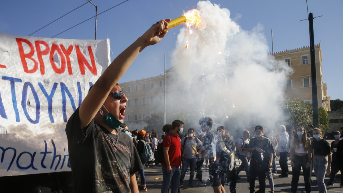 Atina'da 24 saatlik grev!