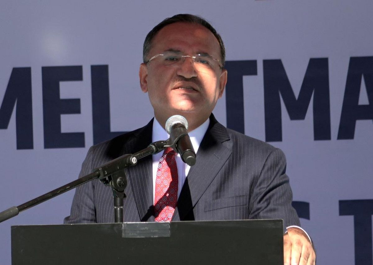 Bekir Bozdağ, 6'lı masayı eleştirdi