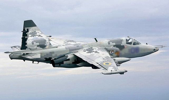 Bulgaristan&#039;da Su-25 savaş uçağı düştü