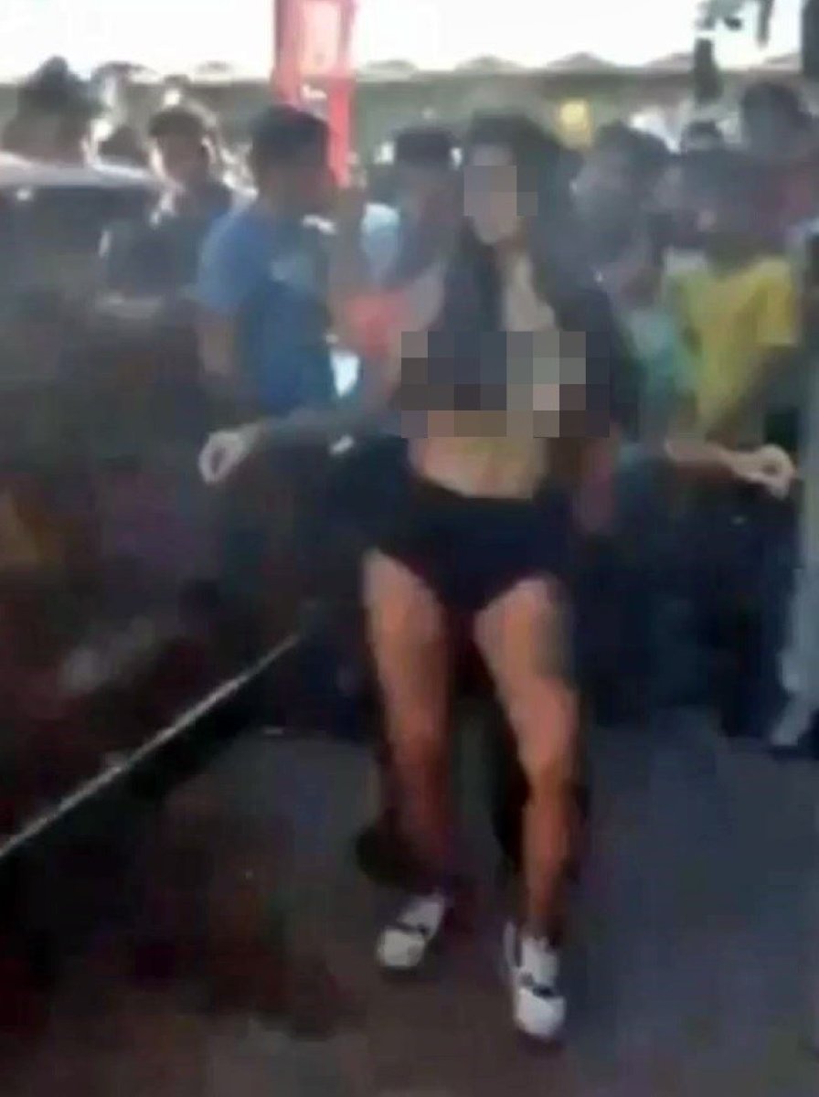 Drift festivalindeki müstehcen dansa tepki