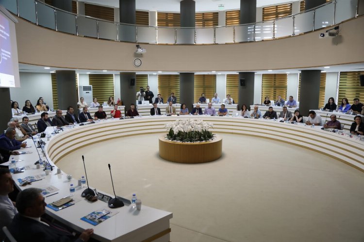 ERÜ'de 'AB süreci ve fırsat' konferansı