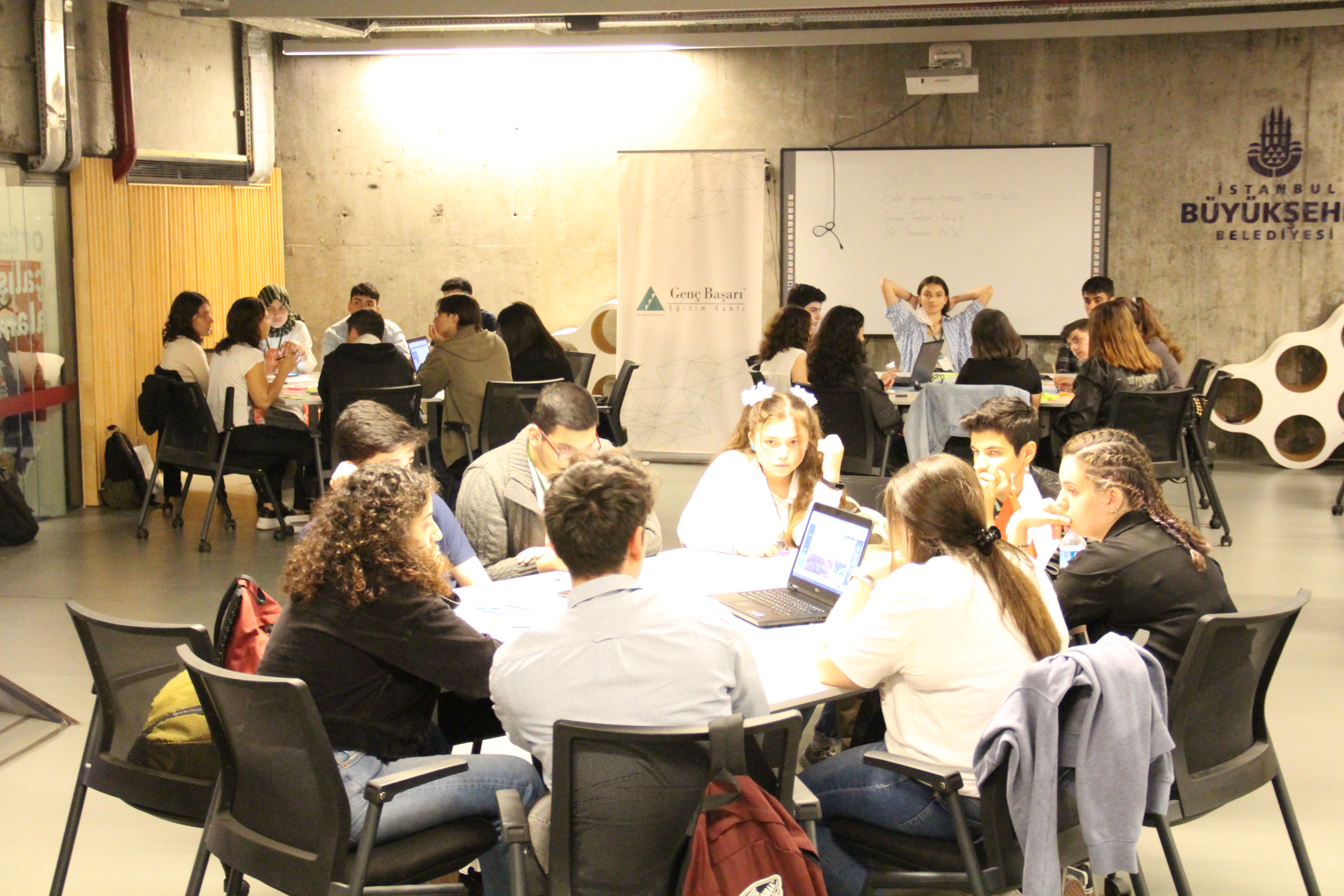 GençBizz Lise Girişimcilik Programı başvuruları başladı