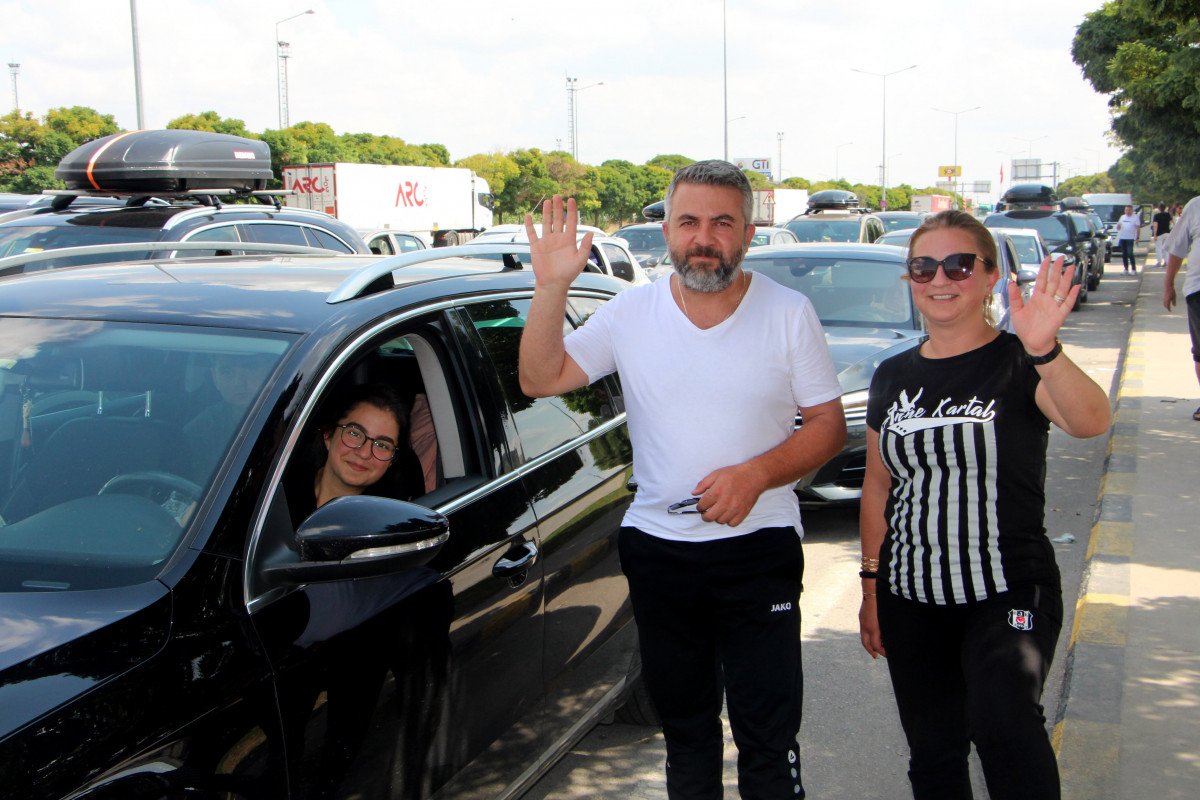 Gurbetçiler bagajları dolu dönüyor