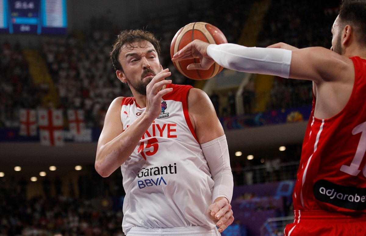 Gürcistan'da büyük skandal! Furkan'a saldırmak için soyunma odasına gittiler