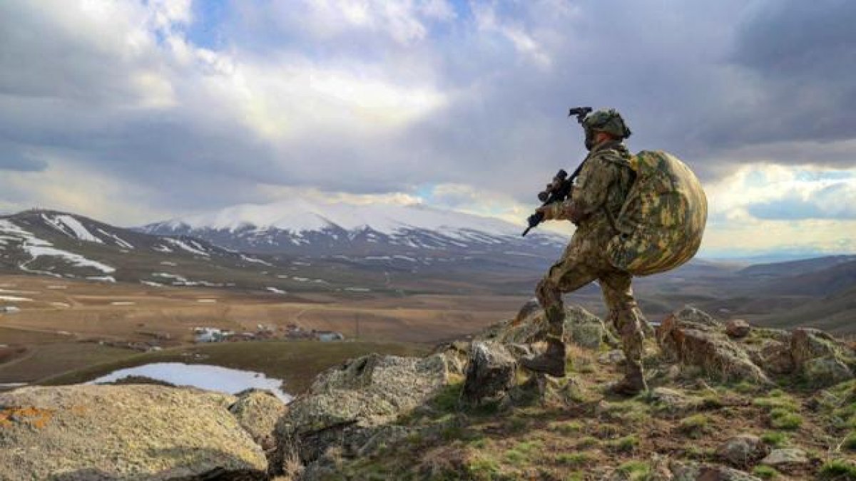 Güvenlik güçlerine Pasif Dış İskelet sistemi teslim edildi