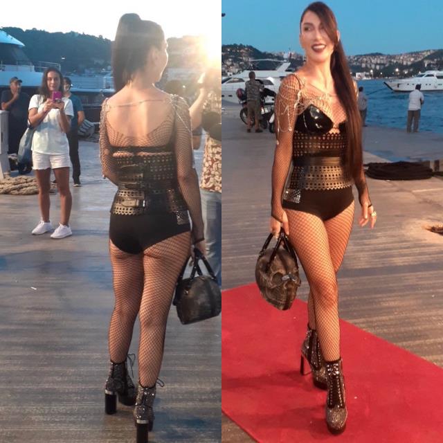 Hande Yener, yaza veda pozu!