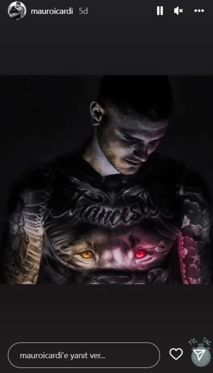 Icardi ve eşinden Galatasaray paylaşımı