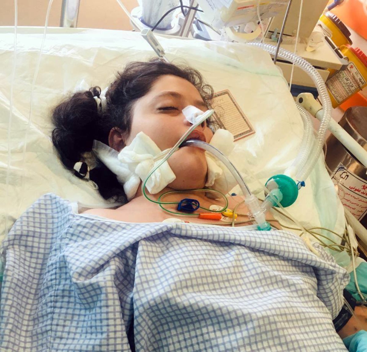 İran'da Mahsa Amini için başlayan protestolarda 5 kişi öldü