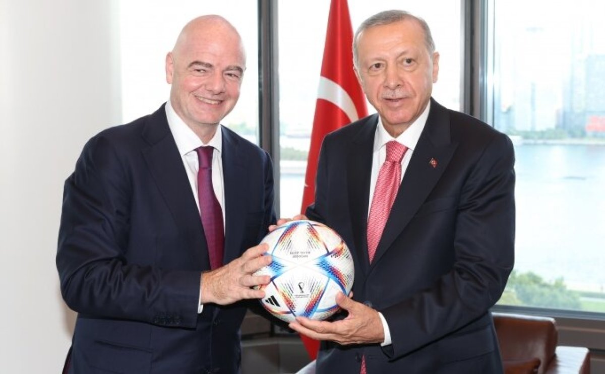 İsrail Başbakanı Lapid'den Erdoğan'a: F.Bahçe ile kötü anılarımız var